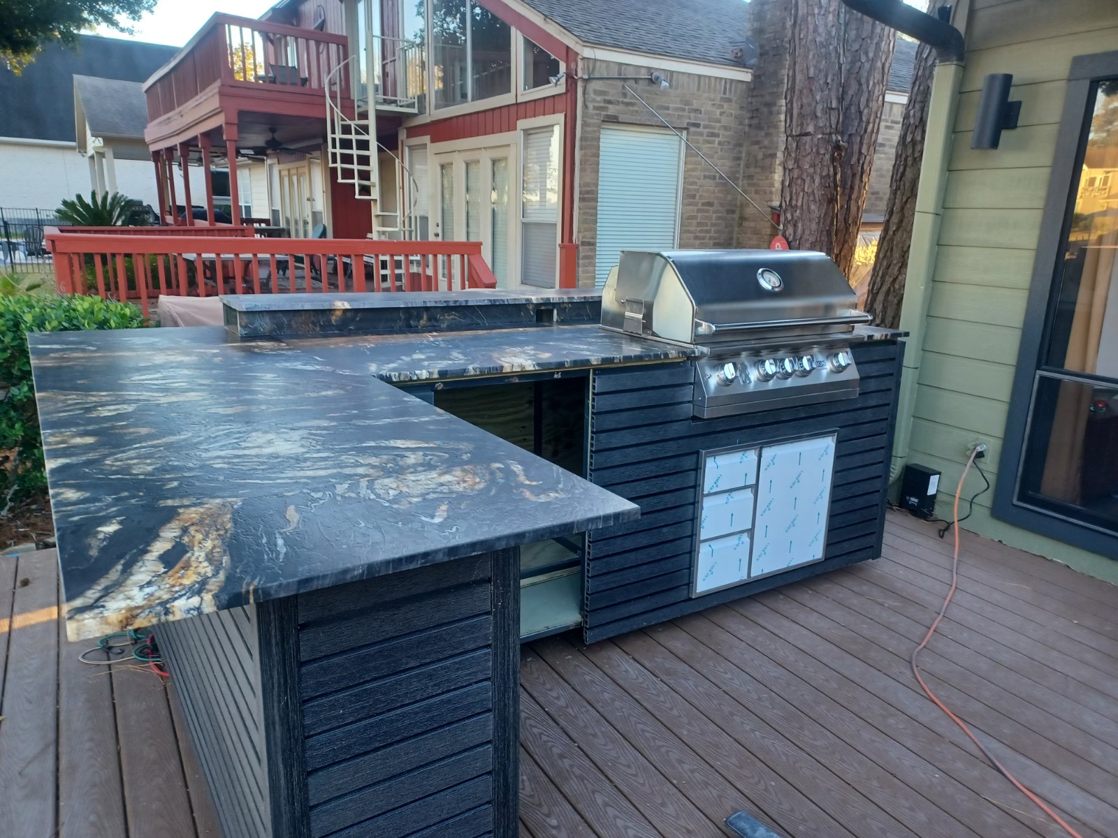 Outdoor Kitchens UES Solutions