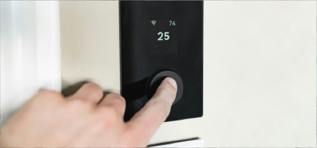 Smart Home Installation of a digital thermostat